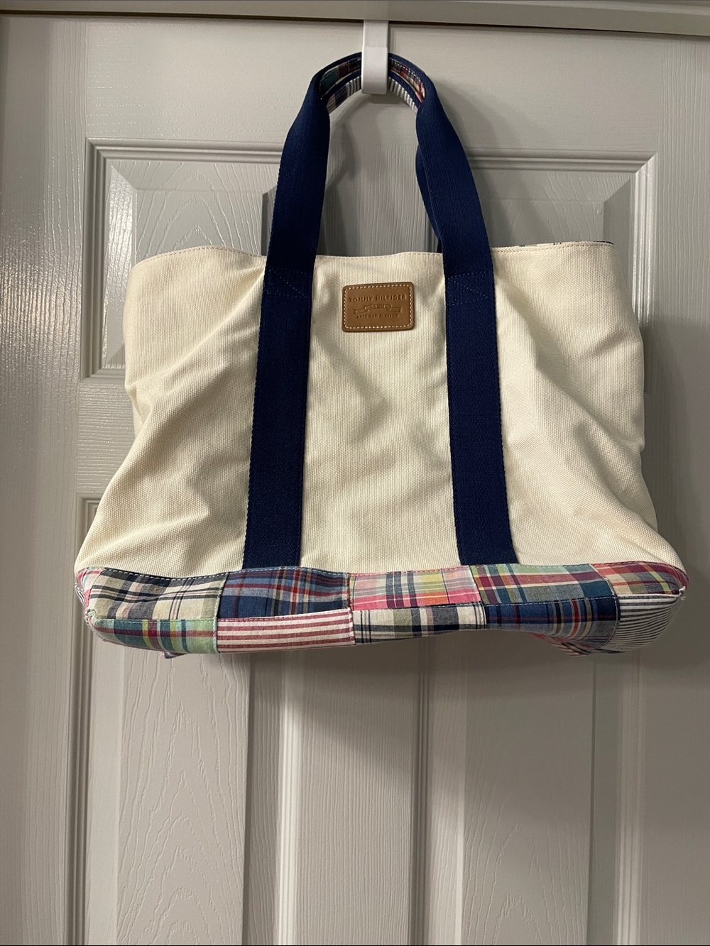 Tommy Hilfiger Cream Canvas Tote with Navy Straps and Multicolor Plaid Trim